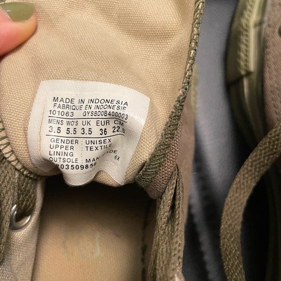 Unisex Converse Chuck Taylor All Star shoes - Picture 6 of 6